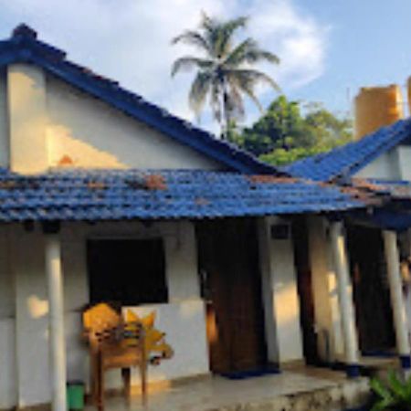 R K Beach Cottage جوكارنا المظهر الخارجي الصورة